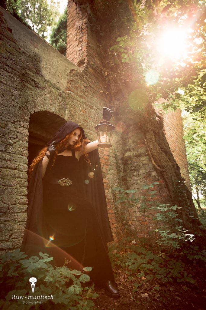 Fotoshoot ruwmantisch bunny glittergun shoot fotografie urbex portret fantasy ruine gothic fantasy sprookje professioneel