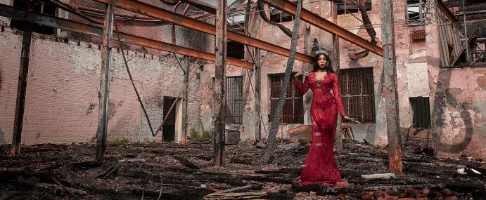 Industriële boudoir-shoot | Behind the scenes